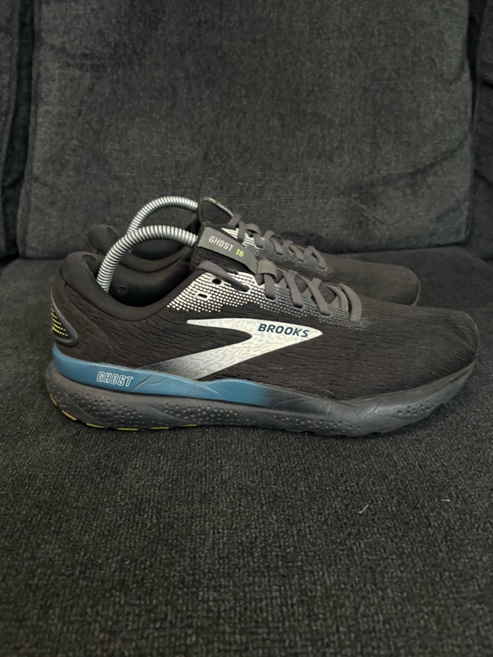 Brooks Ghost 16 Shoes Mens Size 10 Black Running Athletic Sneakers 1104181D046